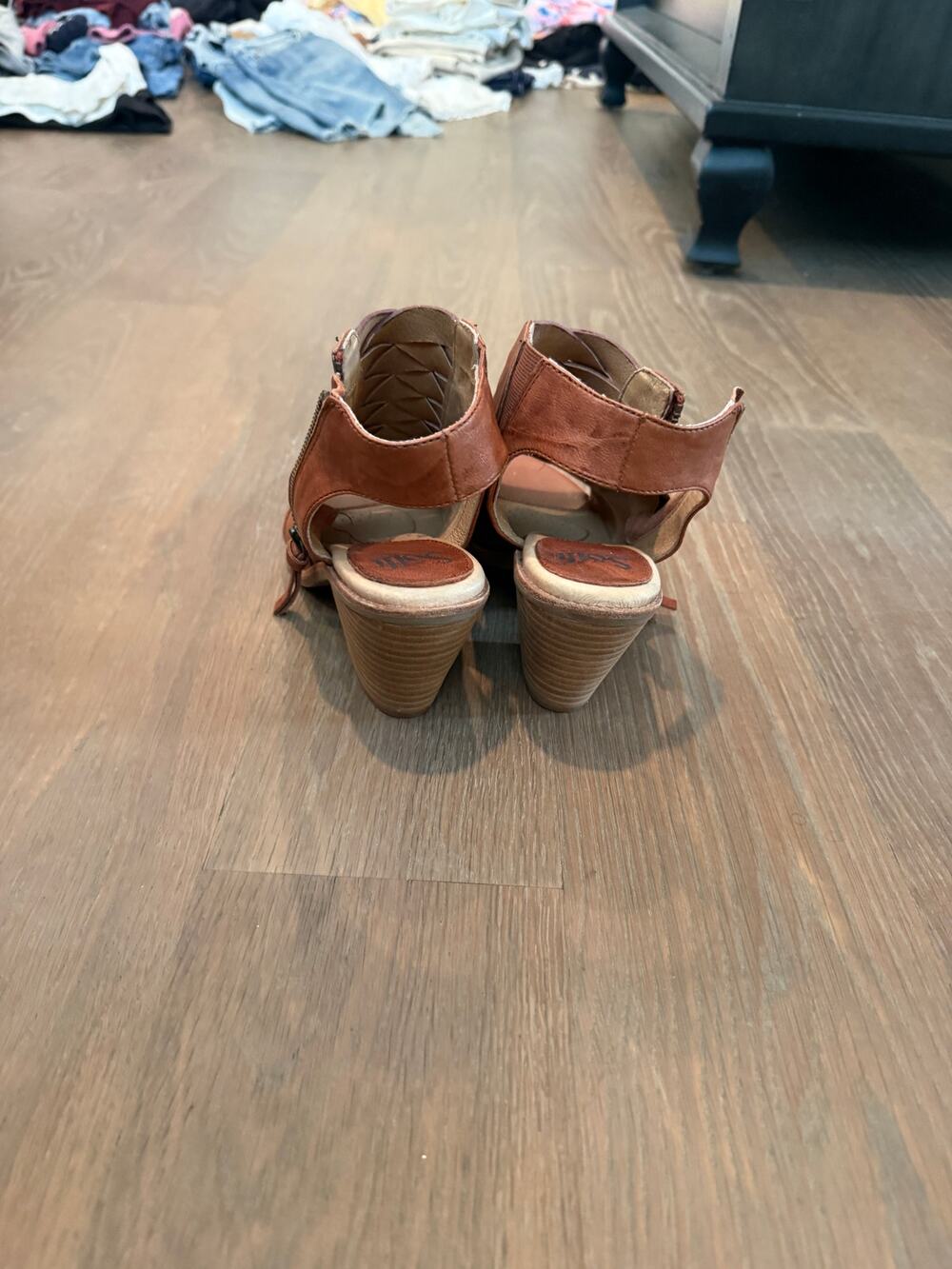 Sofft heels, size 8